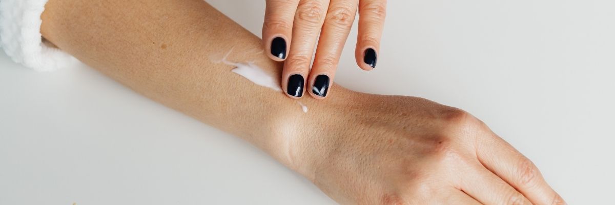 Kuruluk mu Dehidrasyon mu Cildiniz Hangisini Yaşıyor