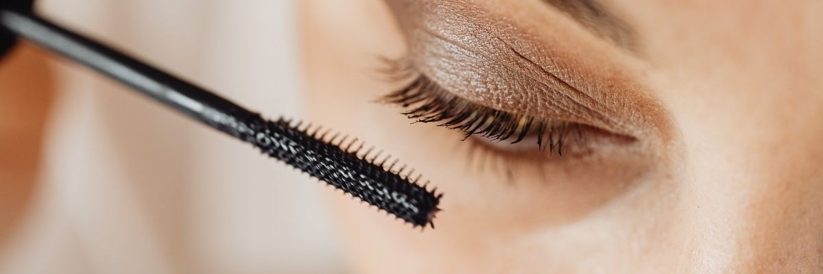 Tek Maskarayla “Takma Kirpik” Etkisi Uygulama Sırası